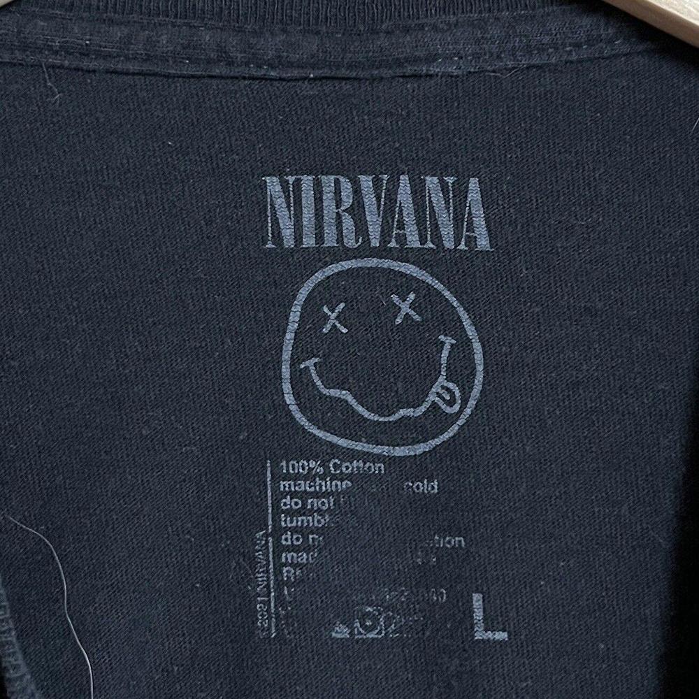 NIRVANA Sz L 2021 Black Smiley Face Crew All Cotton T Shirt Big Face Graphic - Picture 2 of 3
